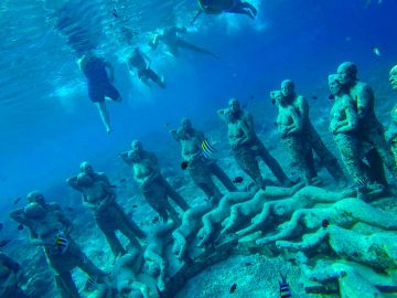 Lombok Gili Meno - Snorkeling Romantic Statue