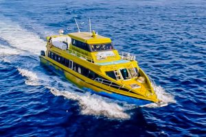 fast boat golden queen