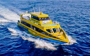 fast boat golden queen